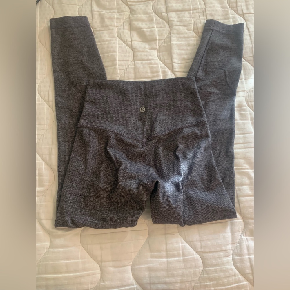 Lululemon Align leggings Size 2 25" gray